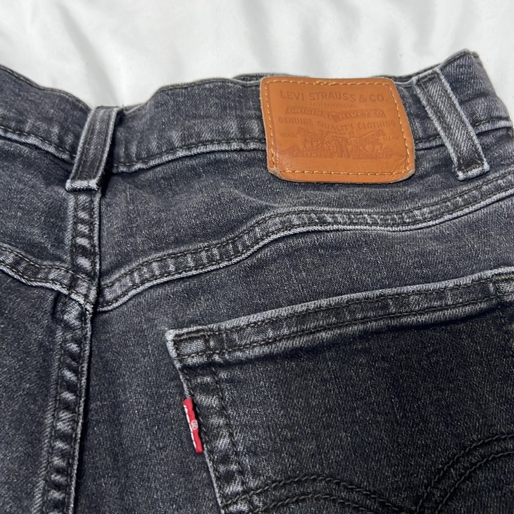 Levi black denim shorts size 28/29